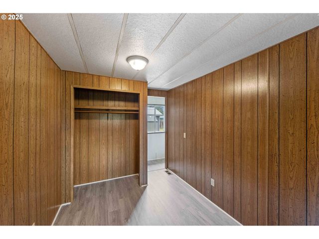 63541 Flower Rd, Coos Bay, OR 97420