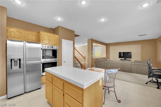 212 Belle Isle Court, Henderson, NV 89012