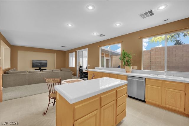 212 Belle Isle Court, Henderson, NV 89012