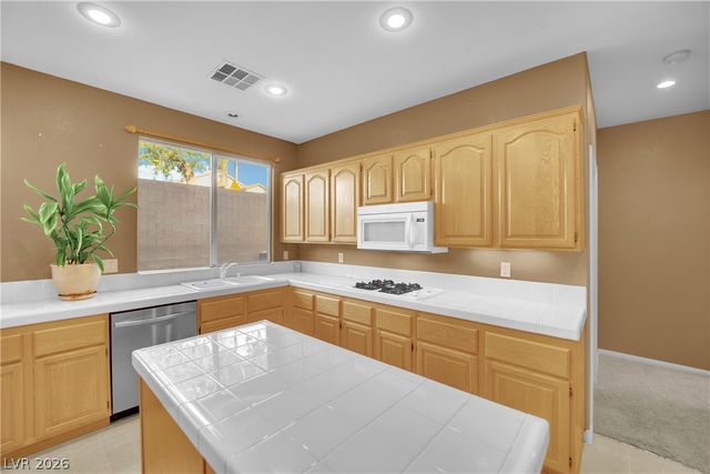 212 Belle Isle Court, Henderson, NV 89012