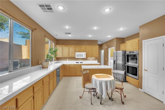 212 Belle Isle Court, Henderson, NV 89012
