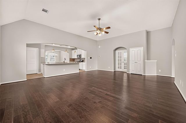 18590 Legend Oaks Drive, Magnolia, TX 77355