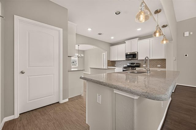 18590 Legend Oaks Drive, Magnolia, TX 77355