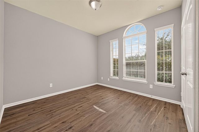 18590 Legend Oaks Drive, Magnolia, TX 77355