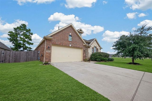 18590 Legend Oaks Drive, Magnolia, TX 77355