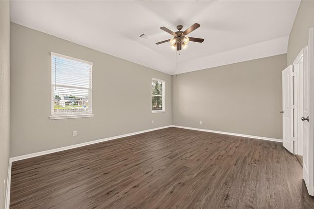 18590 Legend Oaks Drive, Magnolia, TX 77355