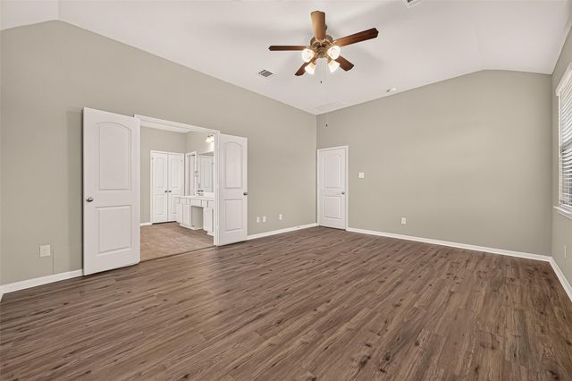 18590 Legend Oaks Drive, Magnolia, TX 77355