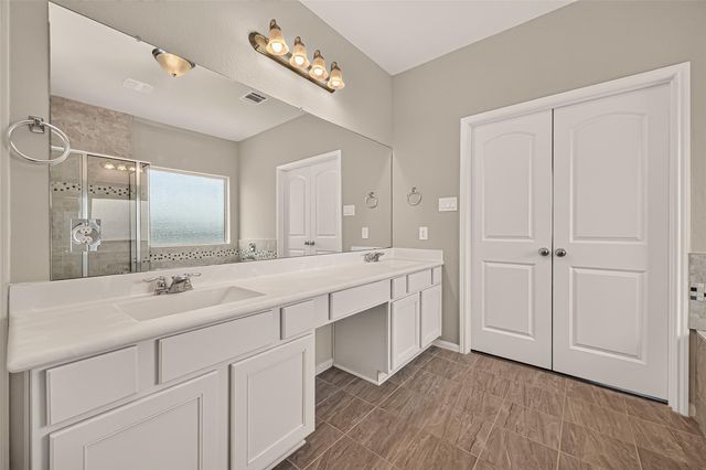 18590 Legend Oaks Drive, Magnolia, TX 77355
