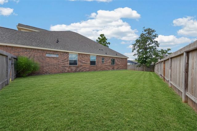 18590 Legend Oaks Drive, Magnolia, TX 77355
