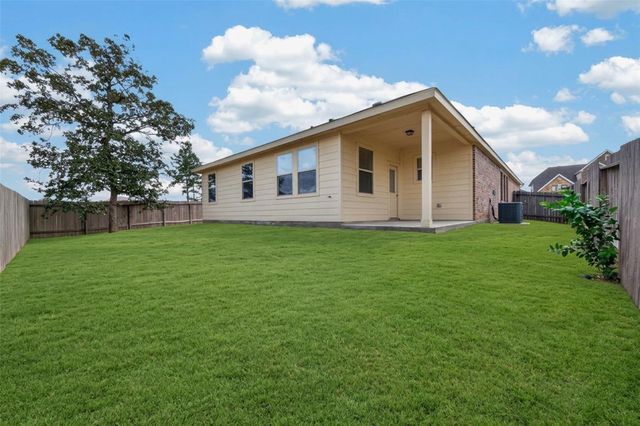 18590 Legend Oaks Drive, Magnolia, TX 77355
