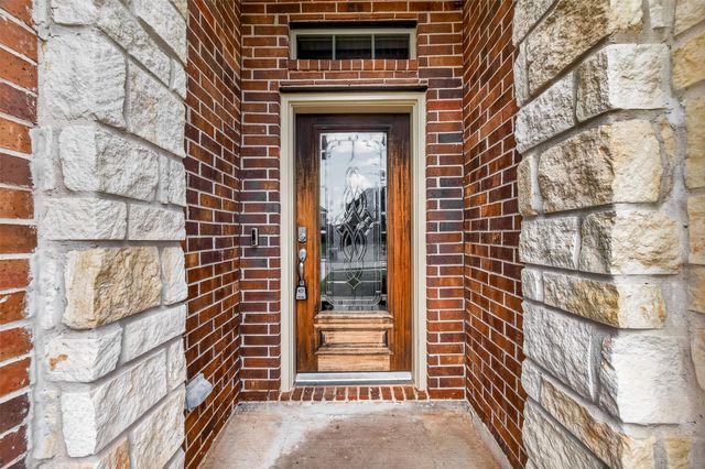 18590 Legend Oaks Drive, Magnolia, TX 77355