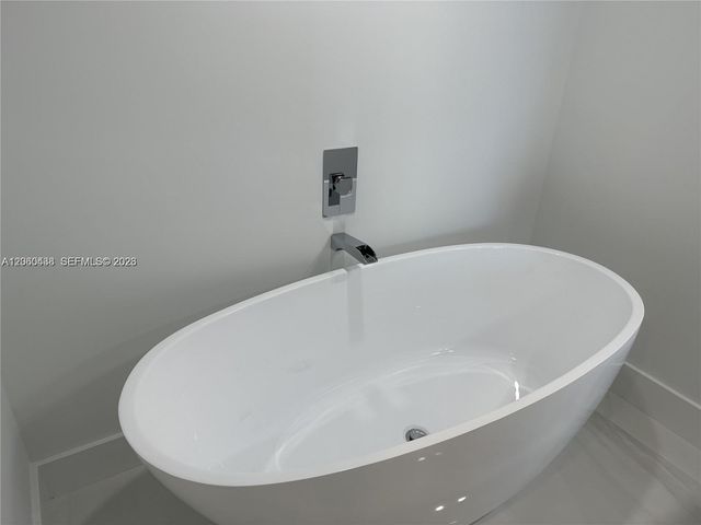 19101 NE 36th Court 1811, Aventura, FL 33180