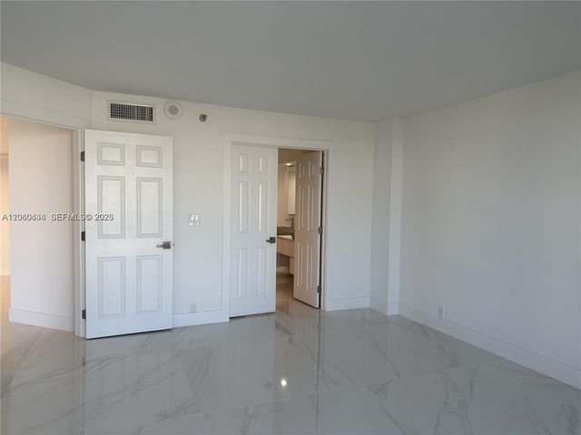19101 NE 36th Court 1811, Aventura, FL 33180