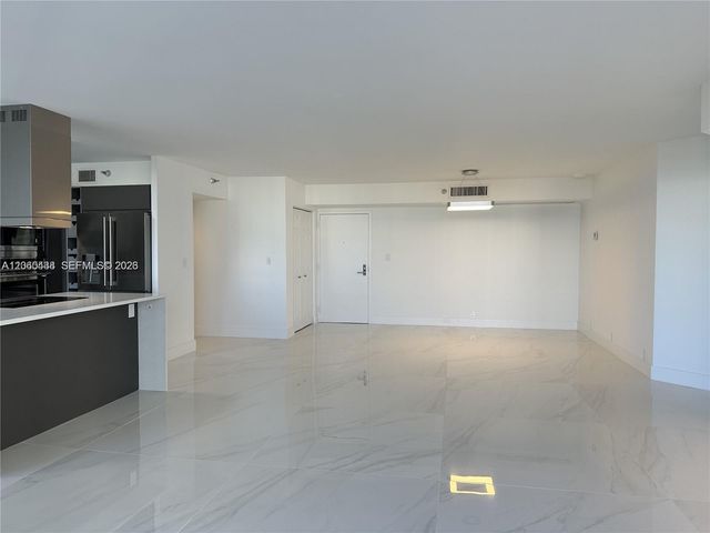 19101 NE 36th Court 1811, Aventura, FL 33180