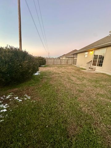 1117 N Andre Avenue, Republic, MO 65738