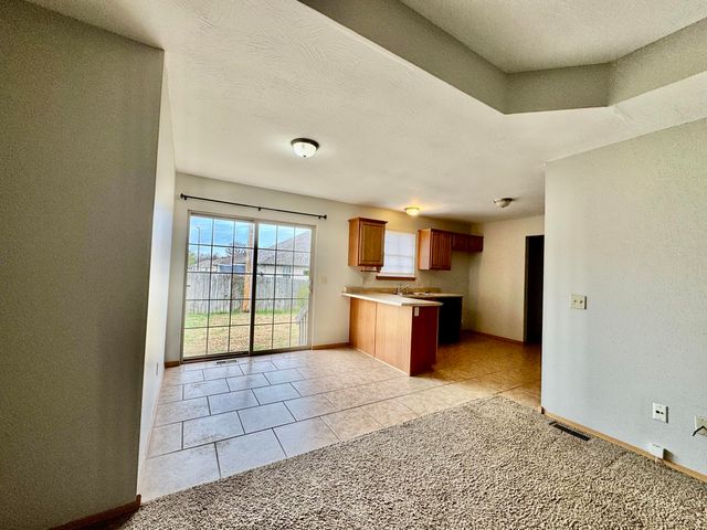 1117 N Andre Avenue, Republic, MO 65738