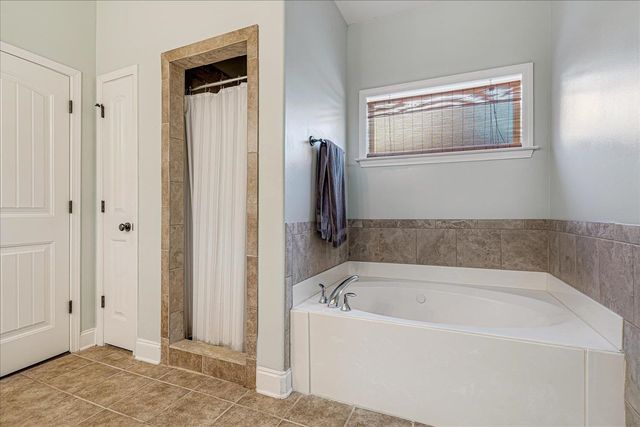 75 BRIARFIELD CV, Oakland, TN 38060