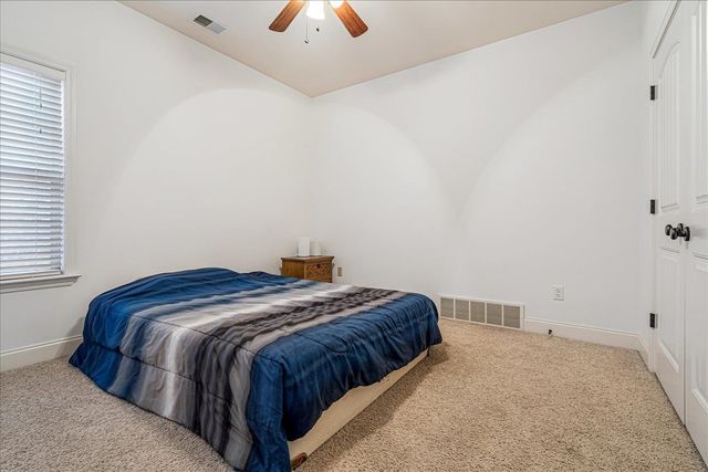 75 BRIARFIELD CV, Oakland, TN 38060