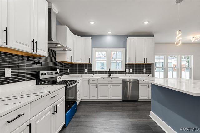 103 S Dunlop St, Petersburg, VA 23803