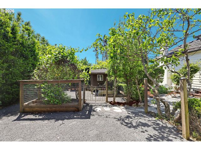 11535 Nw MCDANIEL Rd, Portland, OR 97229