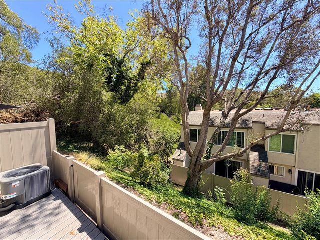 245 N Singingwood Street 11, Orange, CA 92869