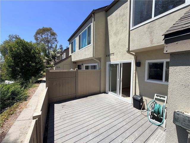 245 N Singingwood Street 11, Orange, CA 92869
