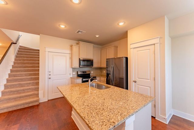 13501 Metric BLVD 46, Austin, TX 78727
