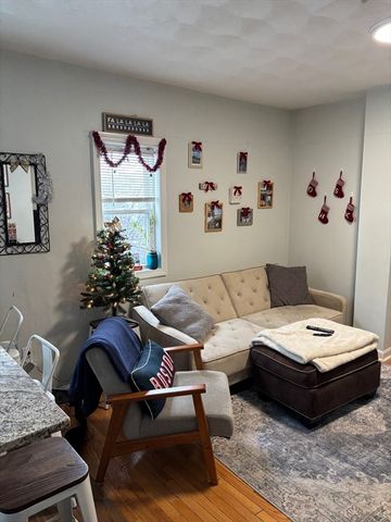 50 Derby St 2, Somerville, MA 02144