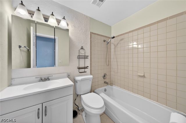 2254 9th TER, Lehigh Acres, FL 33936