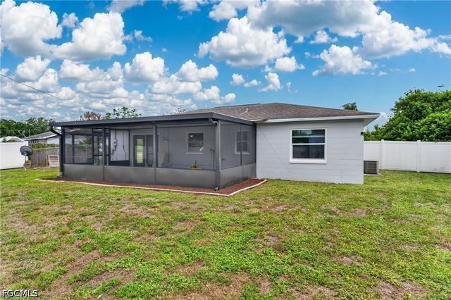 2254 9th TER, Lehigh Acres, FL 33936