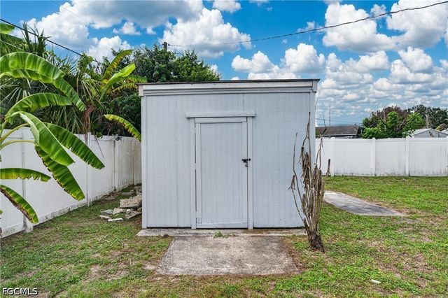 2254 9th TER, Lehigh Acres, FL 33936