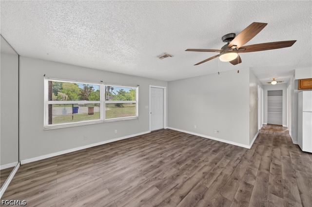 2254 9th TER, Lehigh Acres, FL 33936