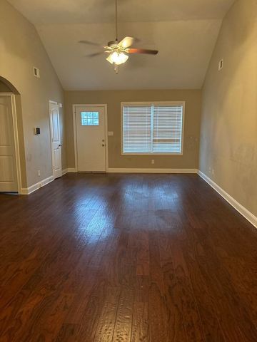 119 Ambridge St, Oak Grove, KY 42262