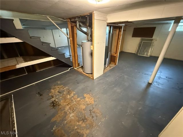 424 3rd Street NE, New Philadelphia, OH 44663