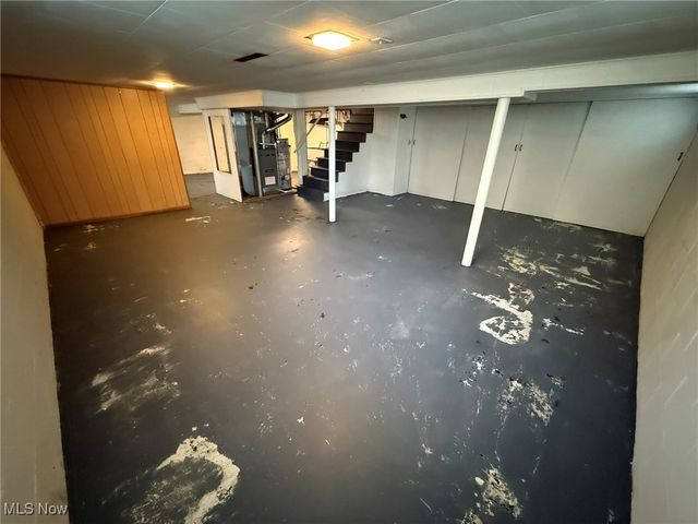 424 3rd Street NE, New Philadelphia, OH 44663