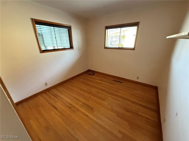 424 3rd Street NE, New Philadelphia, OH 44663