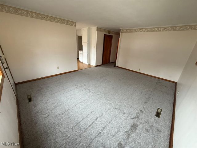 424 3rd Street NE, New Philadelphia, OH 44663