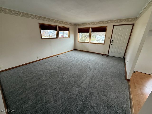 424 3rd Street NE, New Philadelphia, OH 44663