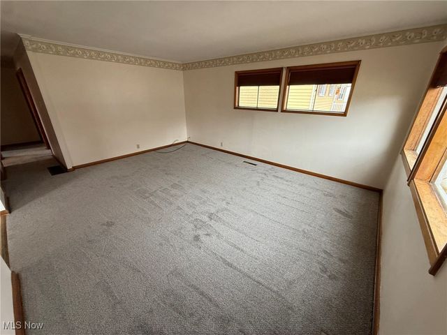 424 3rd Street NE, New Philadelphia, OH 44663