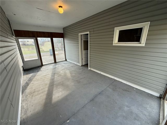 424 3rd Street NE, New Philadelphia, OH 44663