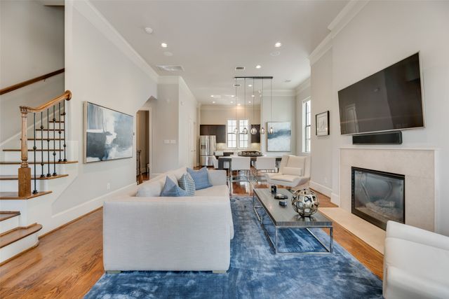 425 S Cesar Chavez Boulevard, Dallas, TX 75201