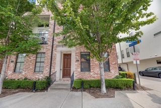 425 S Cesar Chavez Boulevard, Dallas, TX 75201