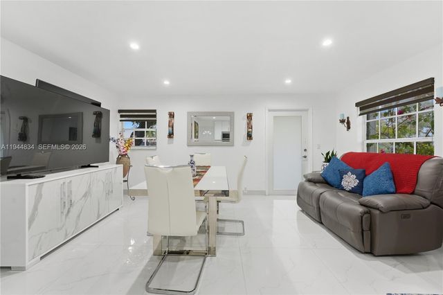 1901 NW 153rd St, Miami Gardens, FL 33054