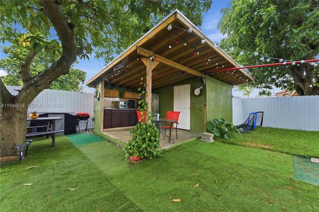 1901 NW 153rd St, Miami Gardens, FL 33054