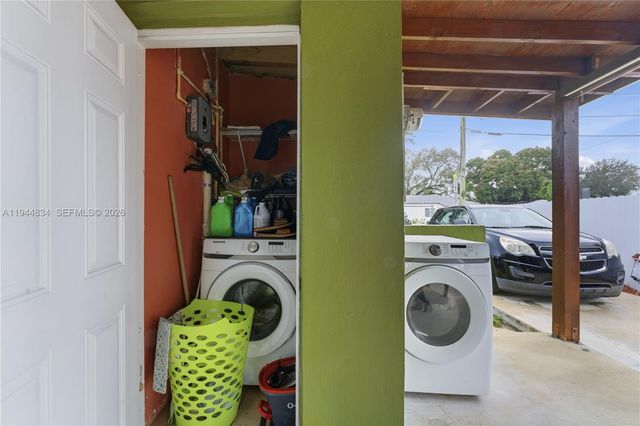 1901 NW 153rd St, Miami Gardens, FL 33054