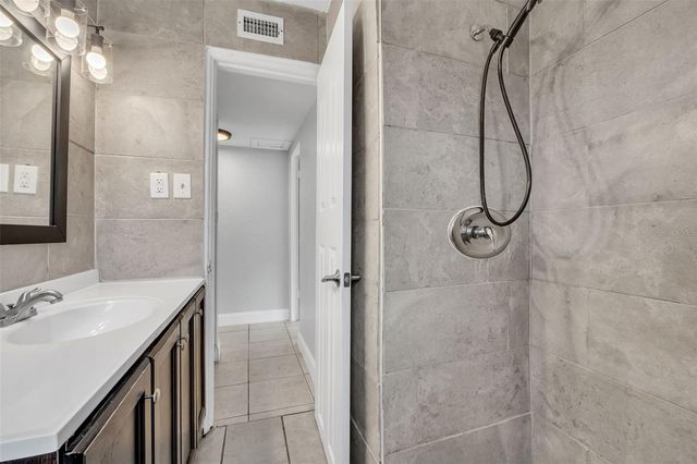 747 DERBYSHIRE ROAD, Daytona Beach, FL 32114