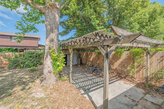 747 DERBYSHIRE ROAD, Daytona Beach, FL 32114