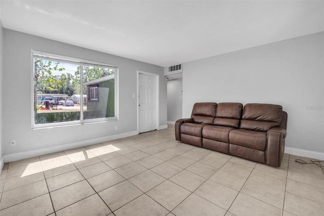 747 DERBYSHIRE ROAD, Daytona Beach, FL 32114