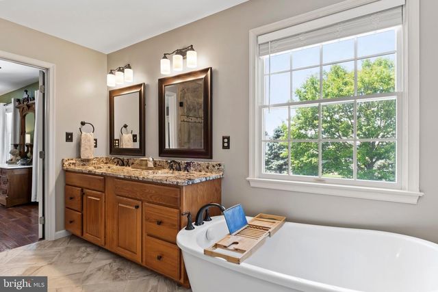31 BOURBON RED DRIVE, Mechanicsburg, PA 17050
