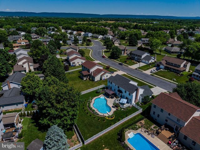 31 BOURBON RED DRIVE, Mechanicsburg, PA 17050